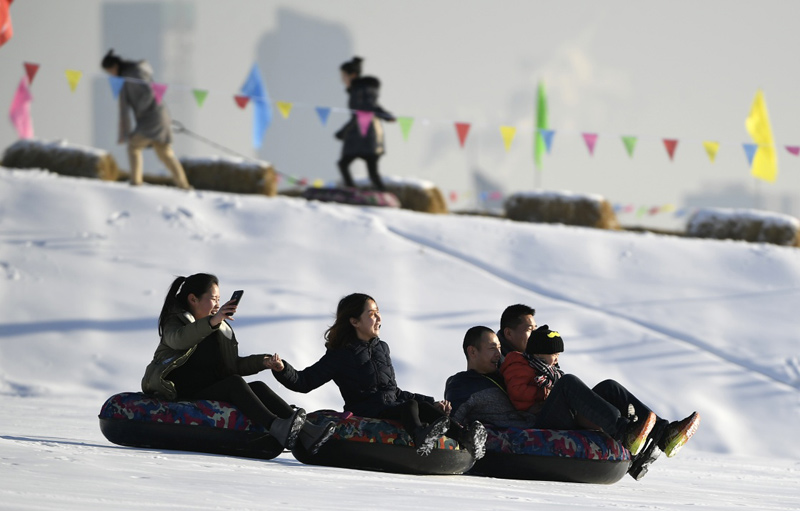 冰雪旅游“熱”起來_圖片新聞_中國政府網(wǎng)