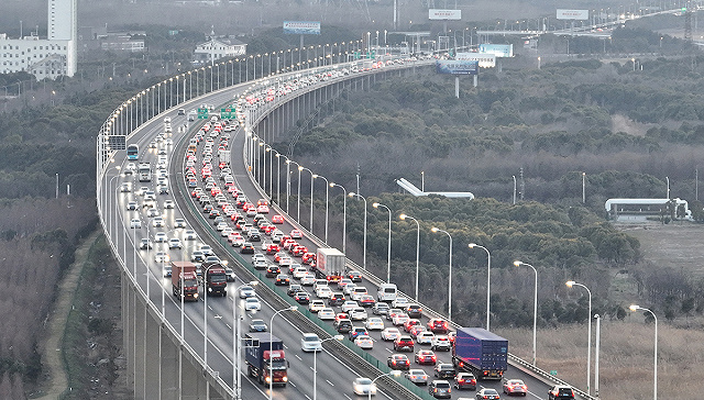 春運擠火車模式正在變化，今年66%人口流動源于自駕| 界面新聞