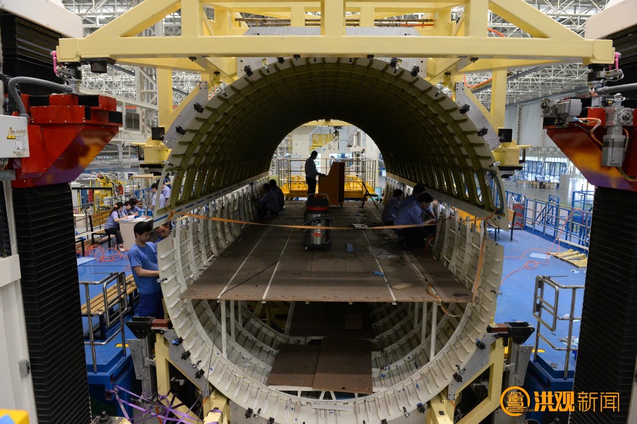 C919機(jī)身組裝 圖片來(lái)源：洪觀新聞