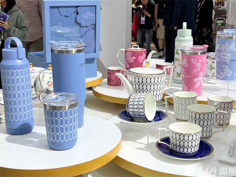 第五届消博会英国国家馆展品。人民网记者 赵瞳摄