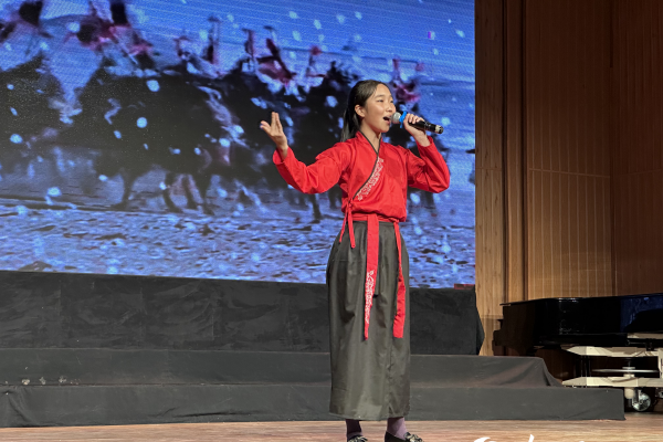图为演出现场。人民网记者 张朋辉摄