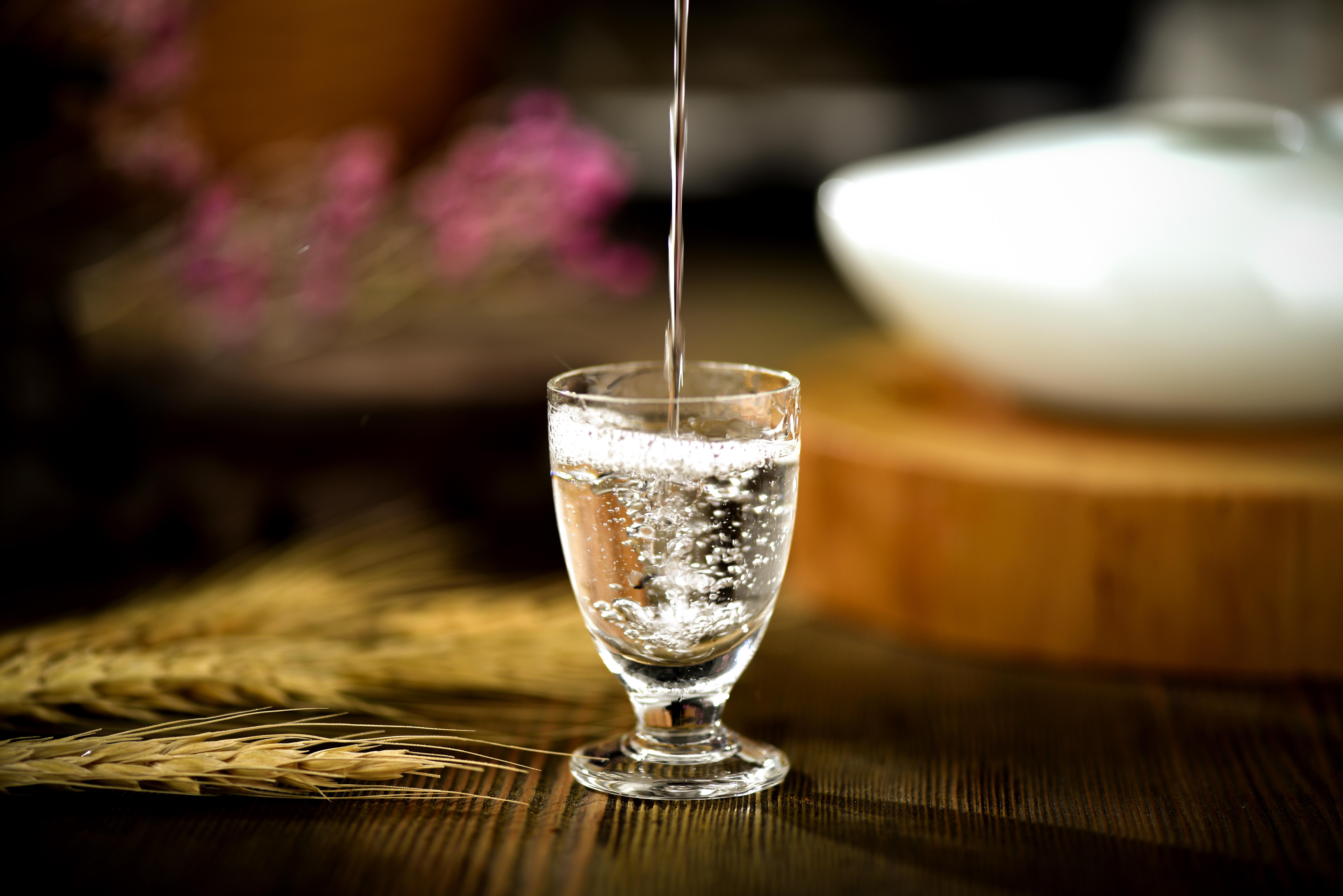 八大白酒質量鑒定方法你了解幾條？__鳳凰網