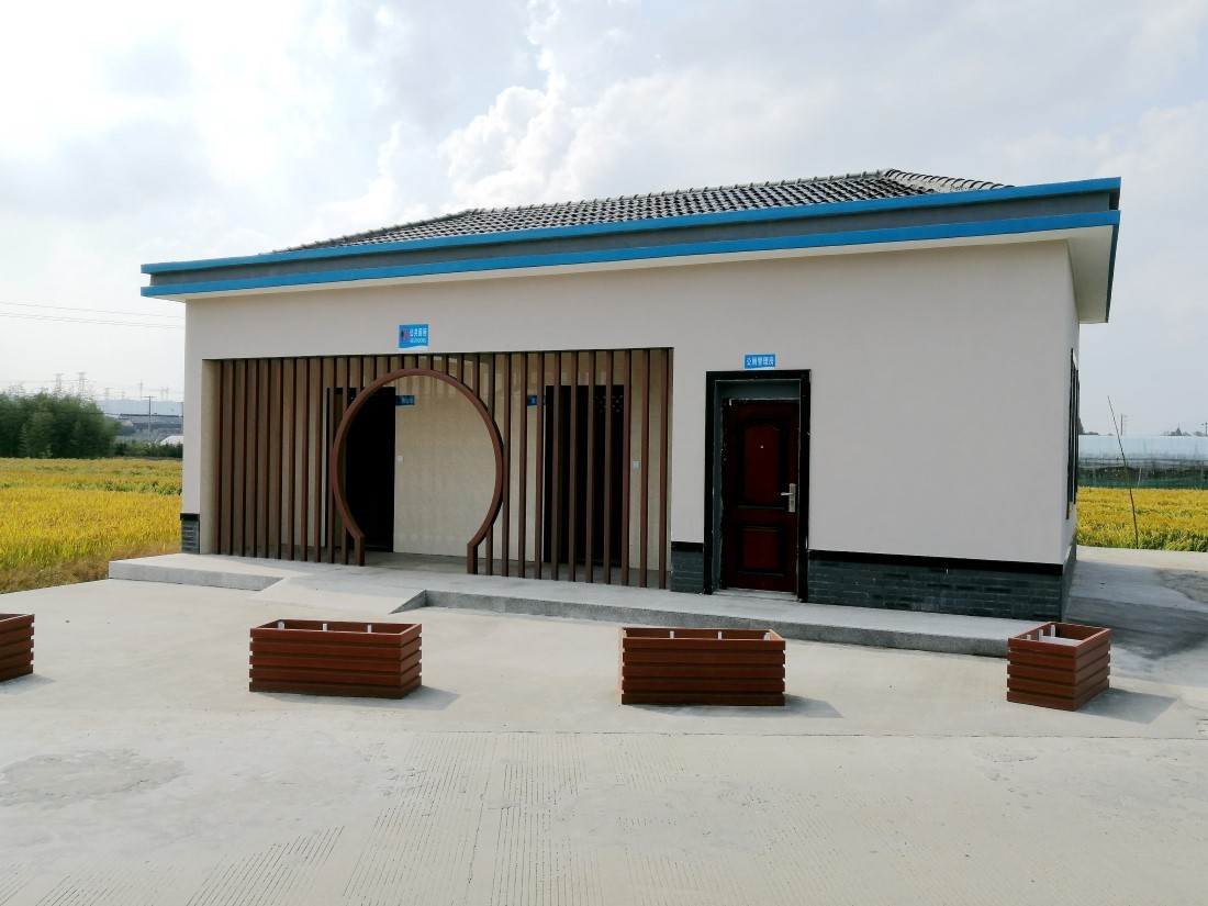 寧波鎮(zhèn)海實施農(nóng)村無障礙公廁改造 今年4個村先試點——浙江在線