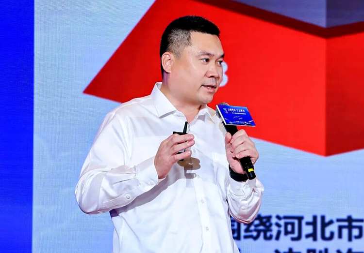 圖為河北衡水老白干酒業(yè)股份有限公司副總經(jīng)理兼營(yíng)銷公司總經(jīng)理賀延昭。受訪方供圖