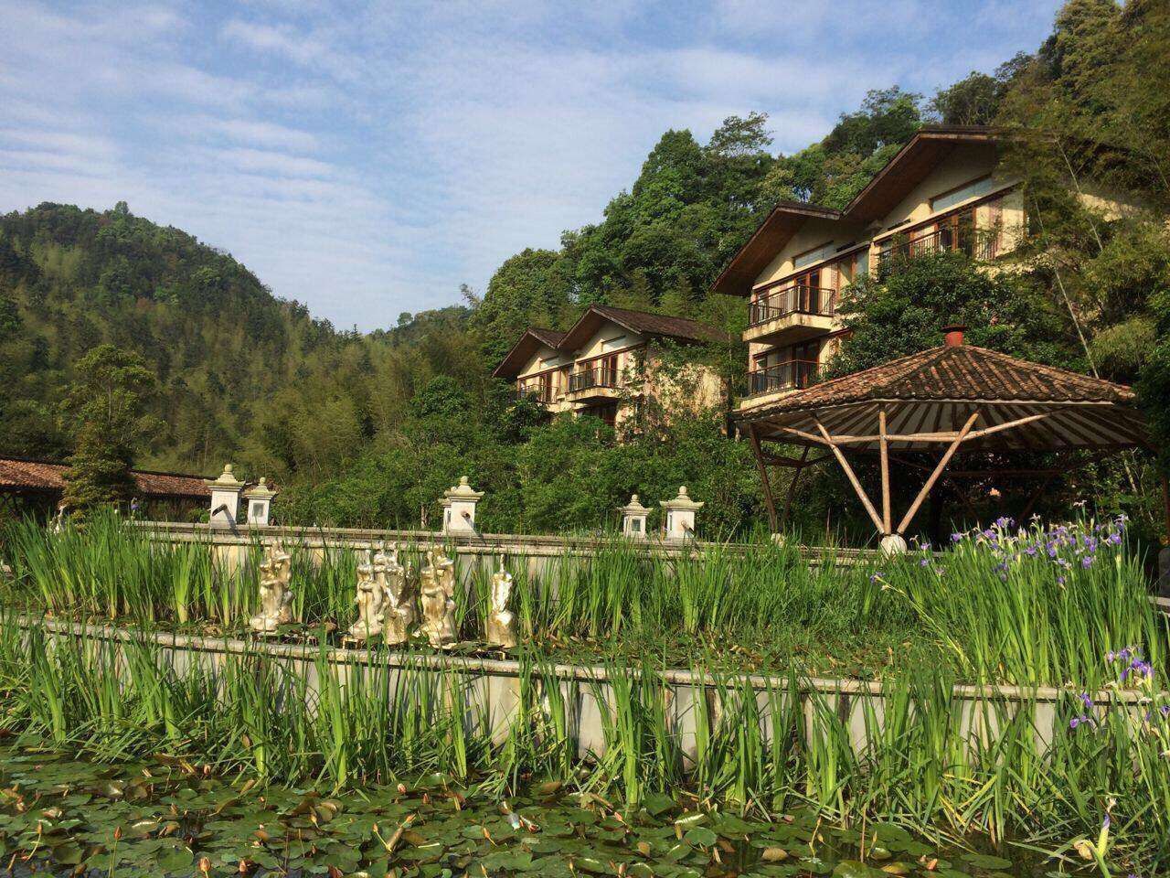 中國最美的生態(tài)度假村之一，廣東最佳自駕游景區(qū)：十字水度假區(qū)！|生態(tài)度假村|南昆山|度假村_新浪新聞
