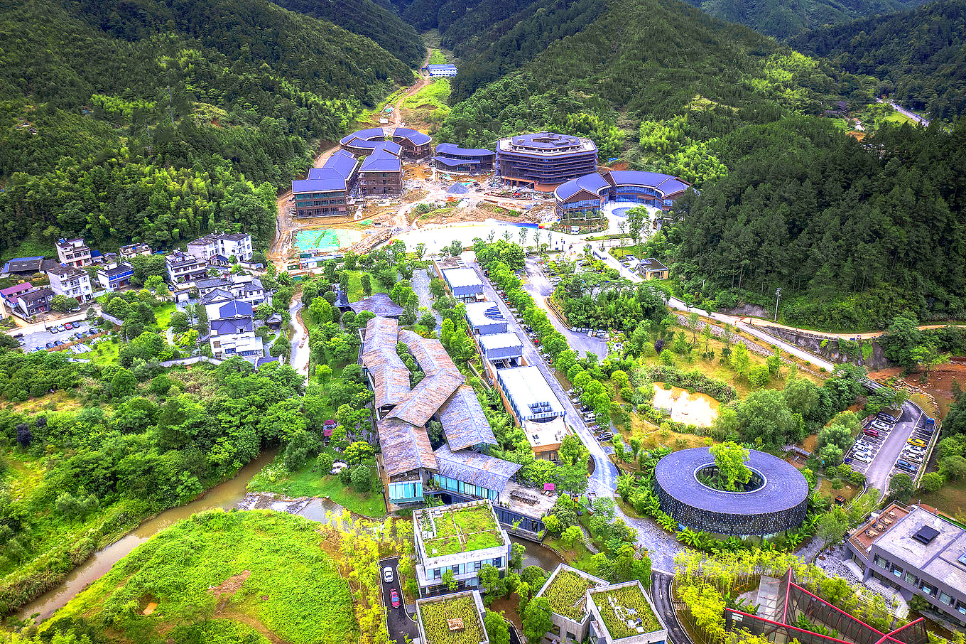 讀懂景德鎮(zhèn):一座千年盛名的城鎮(zhèn),一件傳承千年始終被匠人追求的china-景德鎮(zhèn)旅游攻略-游記-去哪兒攻略