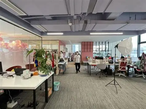 800萬粉“頭部”主播成佛山品牌推薦官,制造業(yè)重鎮(zhèn)“搶灘”直播電商生態(tài)圈 - 商業(yè) - 南方財經(jīng)網(wǎng)