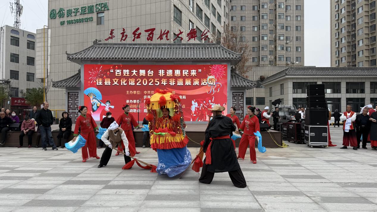 35ab0661478f9818aaddee189c337bba