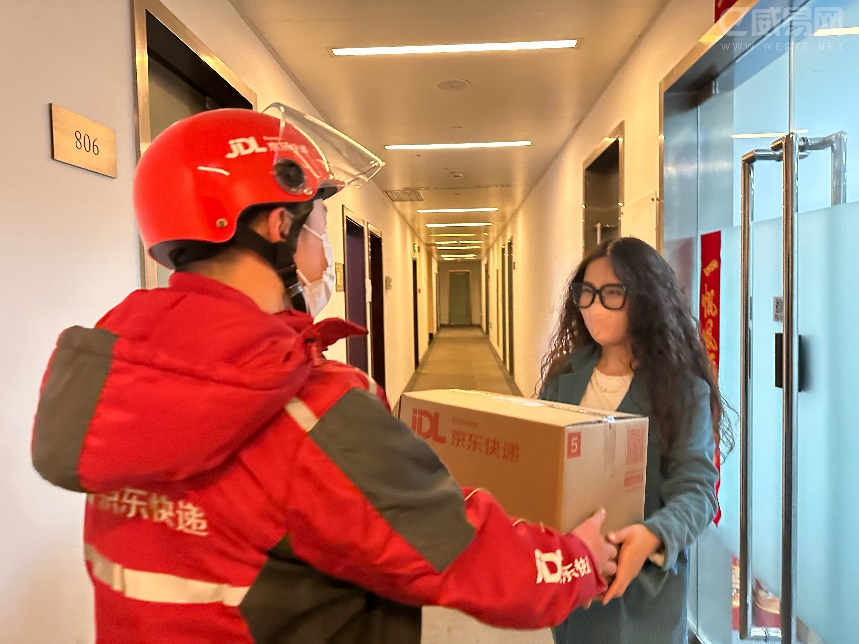京东11.11再创新纪录!全国范围寄送上门 “安全三重锁”让消费者寄得放心_特别报道_威易网