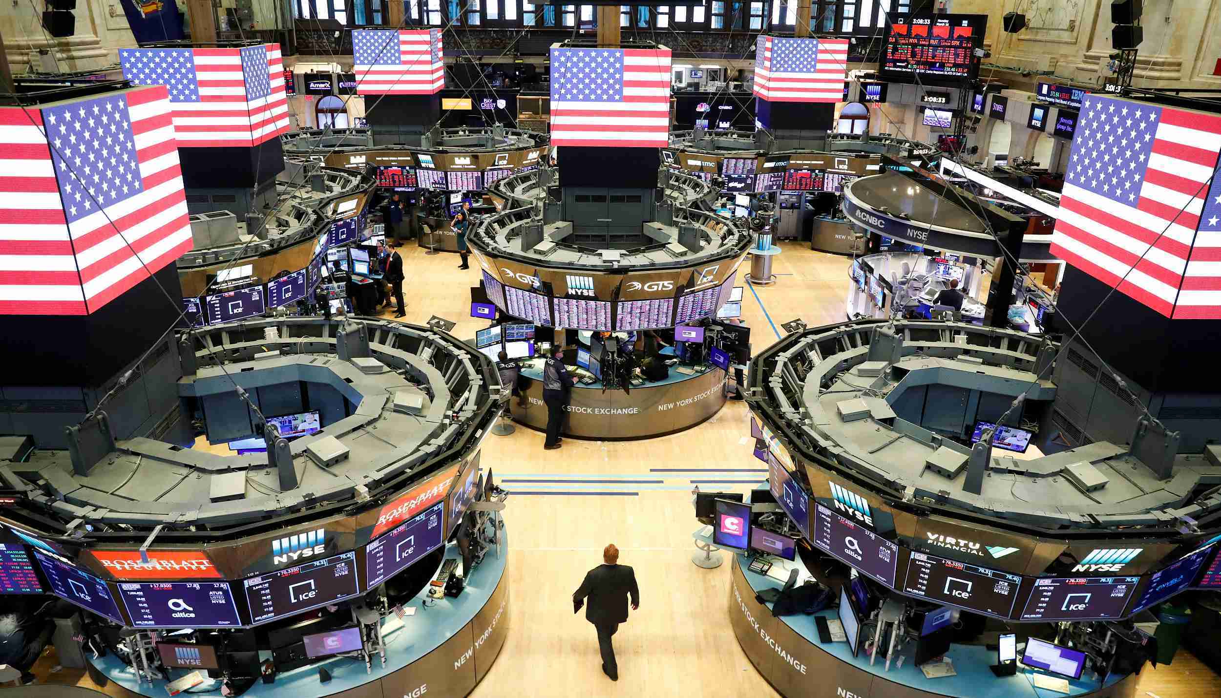 美股三大指数集体高开：热门中概股普涨，理想汽车涨近8%_凤凰网