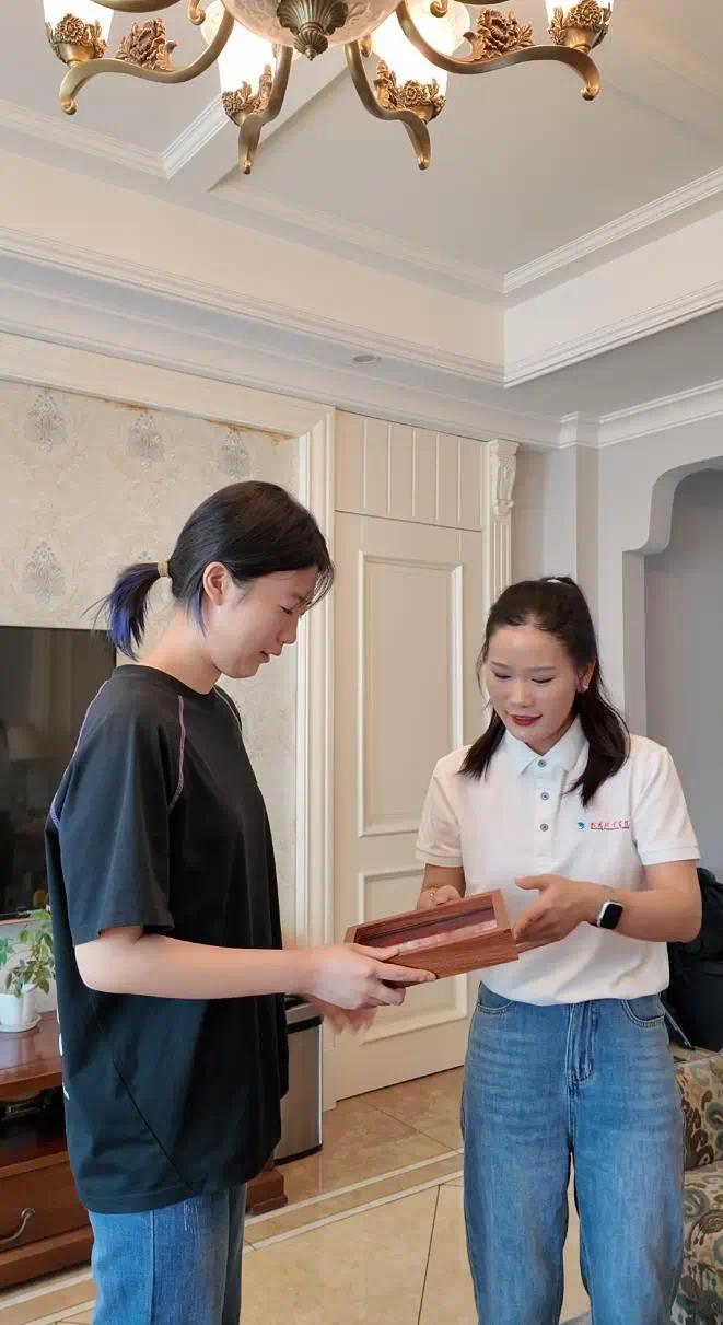 賀顯貽(604分 報考武漢一高職)收到錄取通知書了!鳳凰網(wǎng)湖北_鳳凰網(wǎng)