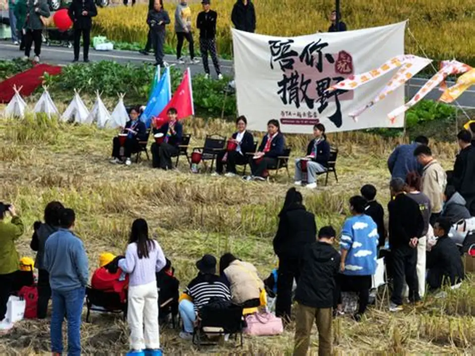 领先全国21年，杭州“春秋假”放出了什么？