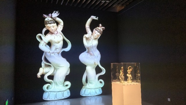 文化中国行 | 非常敦煌 非常景德镇 非常中国