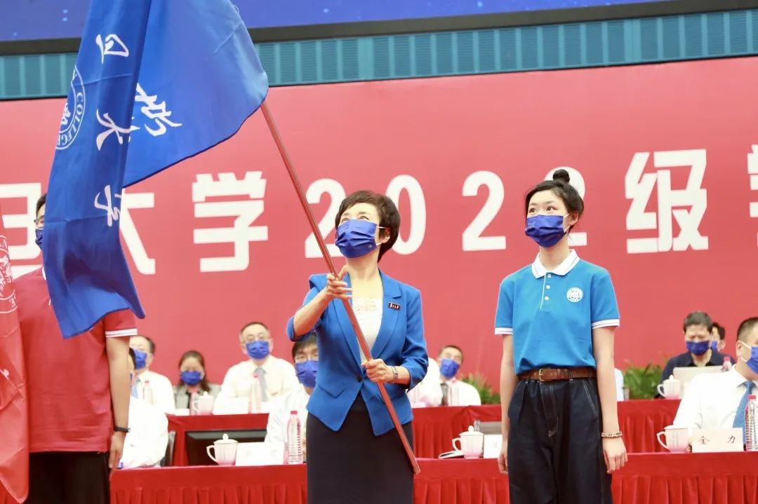 15000多名新生成为光荣的复旦人！2022级学生开学典礼隆重举行