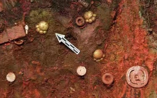 最萌文物！山西垣曲北白鹅墓地出土5件猫爪形金饰_凤凰网