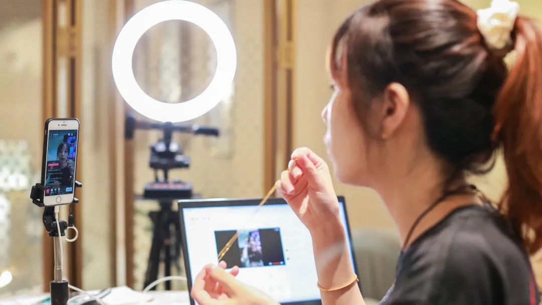 直播电商，最大命门在供给_凤凰网