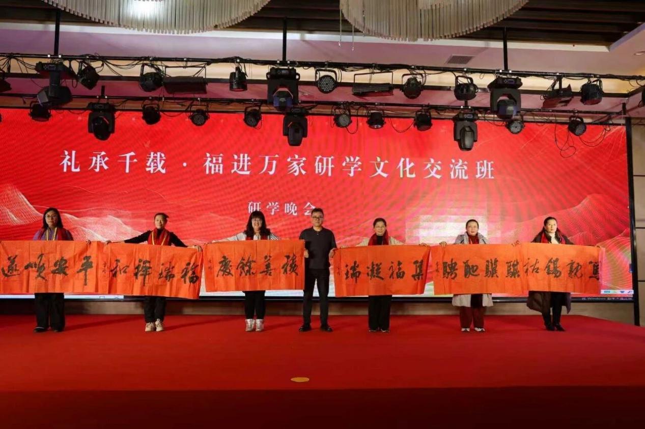 4a3d0cea7cb4f616975b9825c0f588d6