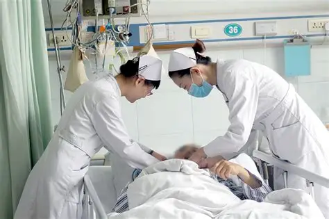 护士工作纪实摄影|摄影|人像摄影|十一设计 - 原创作品 - 站酷 (ZCOOL)