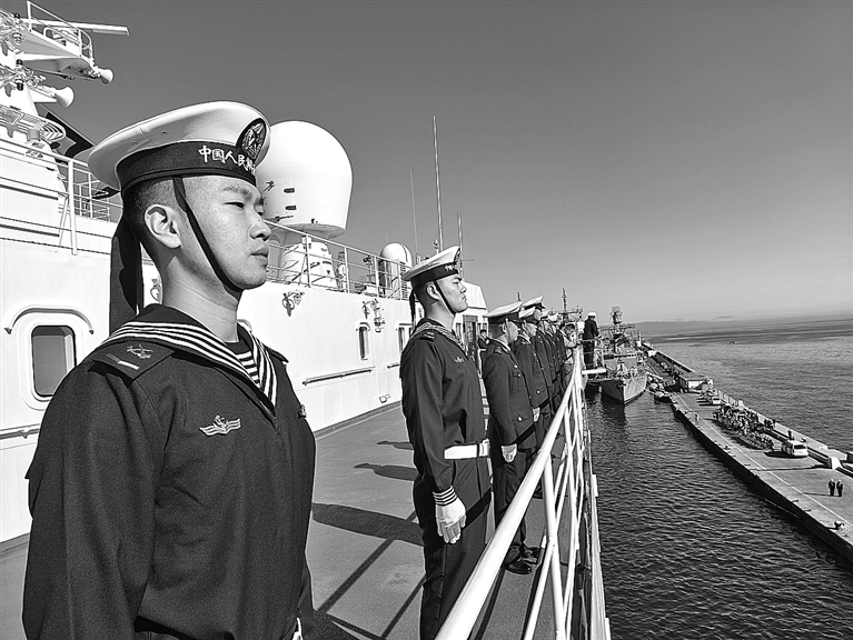 中國海軍“絲路方舟”號醫(yī)院船訪問智利