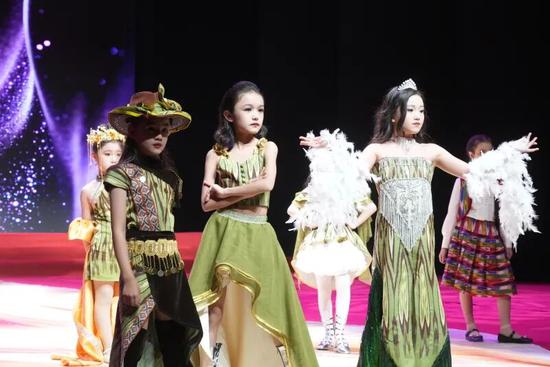 0a07bdbae4c2a9a4e0ed79f43e0f2d9c