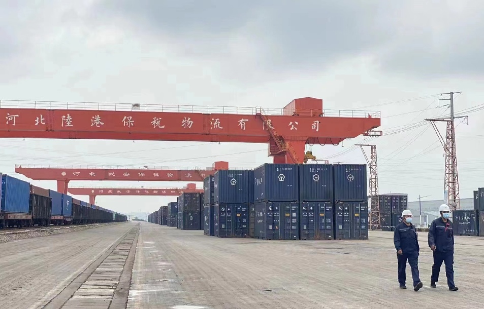 出发！“河北陆港”首趟中欧班列满载货物鸣笛启程