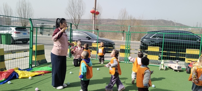 陕西神木：构建“15分钟托育服务圈” 托稳民生幸福底色