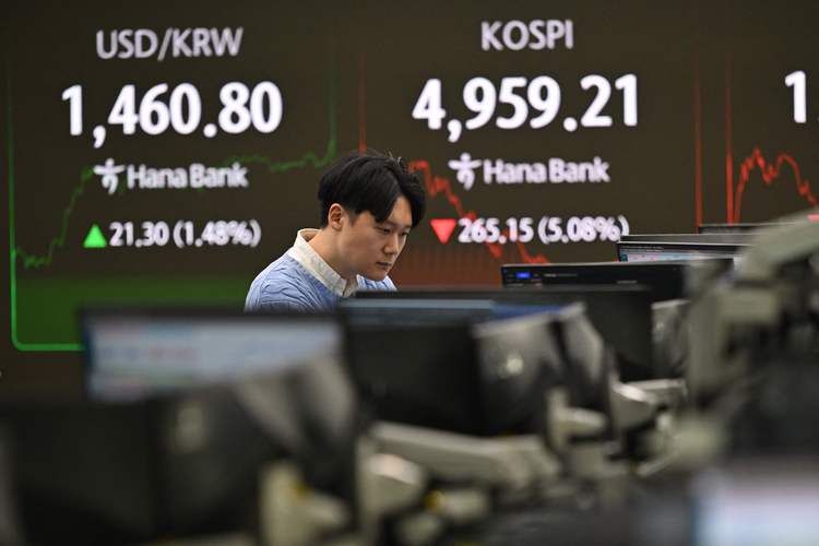 韩国股市大跌触发熔断机制