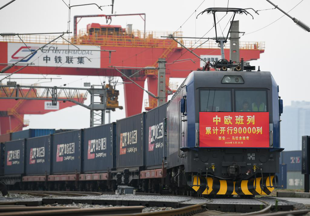 中欧班列累计开行突破9万列_国家铁路局