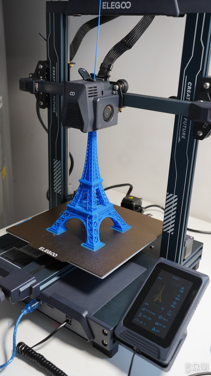 闪铸科技AD5M高速3d打印机高精度全自动调平桌面级FDM 3D打印机-阿里巴巴