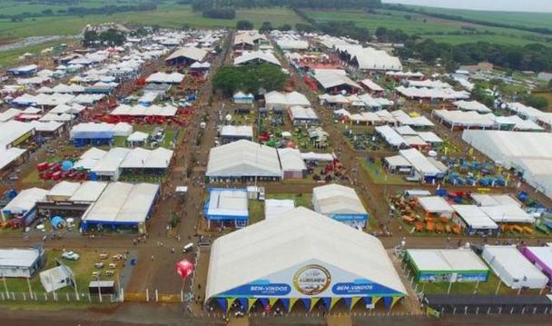巴西农机展agrishow由多家权威行业机构联合发起,包括巴西农业综合体