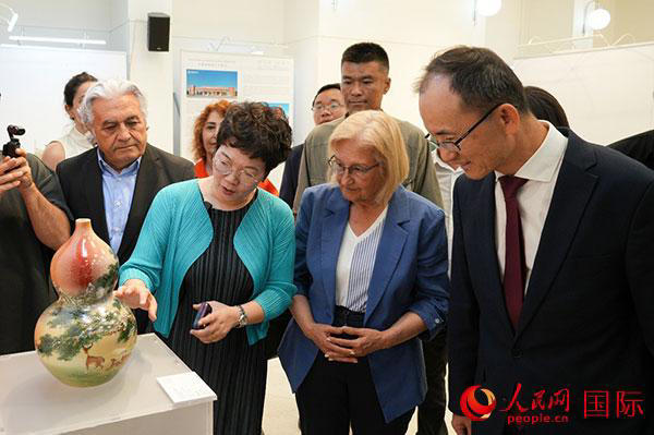 “中国瓷·世界行—中国当代瓷器艺术展”在土耳其举办