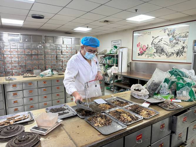 中药专业聚焦中医药领域,顺应中药产业成为国民经济新增长点的发展