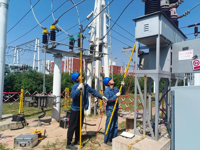 修试管理处:顺利完成110千伏和顺变电站1号主变压器综自改造工作
