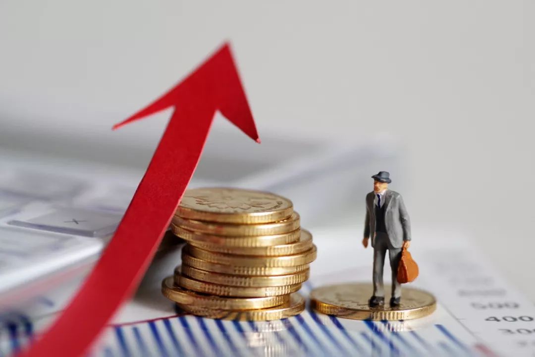 净值飙升 权益类基金加仓乘胜追击,股基仓位超九成