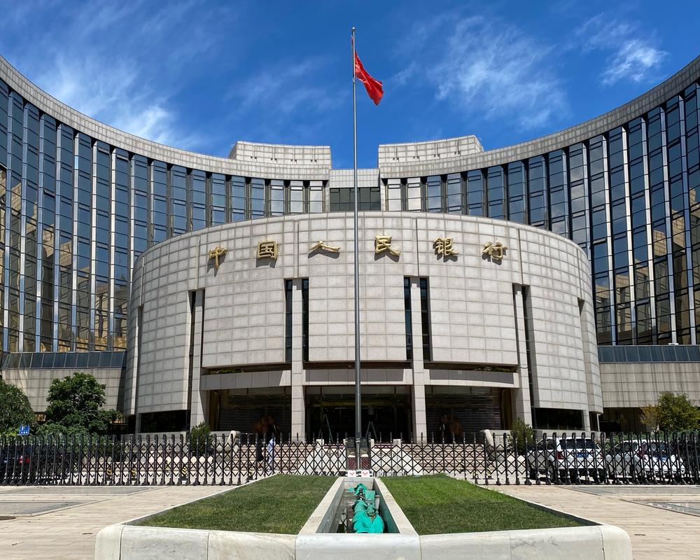 国内真有很多家庭,银行存款过100万?央行数据一摆出来,答案很现实
