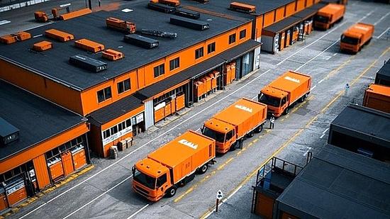 limited"更改为"klnlogistics group limited",且不再使用公司中文