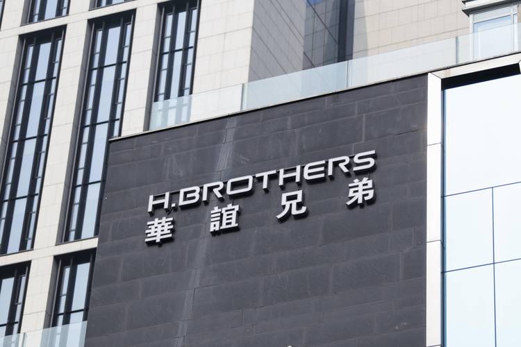 华谊兄弟出让英雄互娱15%股份变现8.7亿